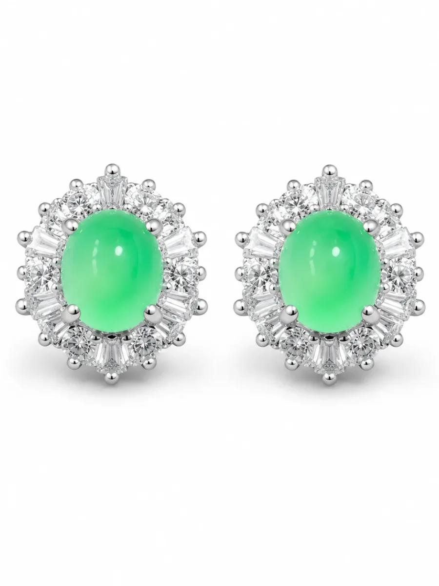 Emerald Earrings with a Green-Toned Wreath Design